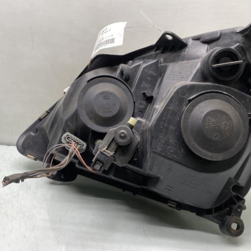 Optique avant principal droit (feux)(phare) RENAULT CLIO 2 CAMPUS Photo n°3