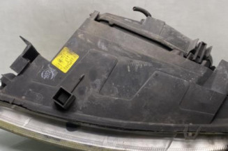 Optique avant principal droit (feux)(phare) FORD MONDEO 2