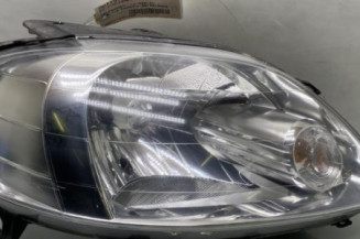 Optique avant principal droit (feux)(phare) VOLKSWAGEN FOX Photo n°1