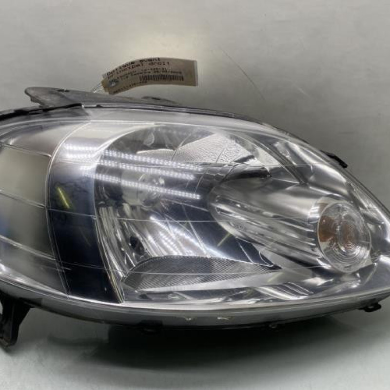 Optique avant principal droit (feux)(phare) VOLKSWAGEN FOX Photo n°1