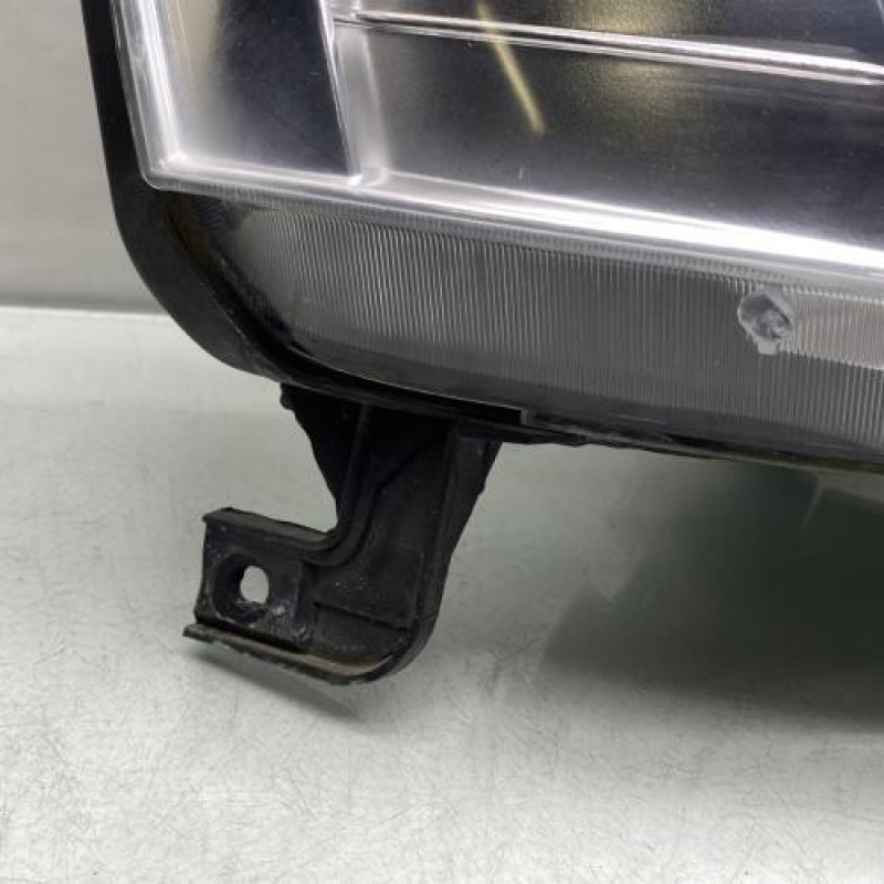 Optique avant principal droit (feux)(phare) VOLKSWAGEN FOX Photo n°2