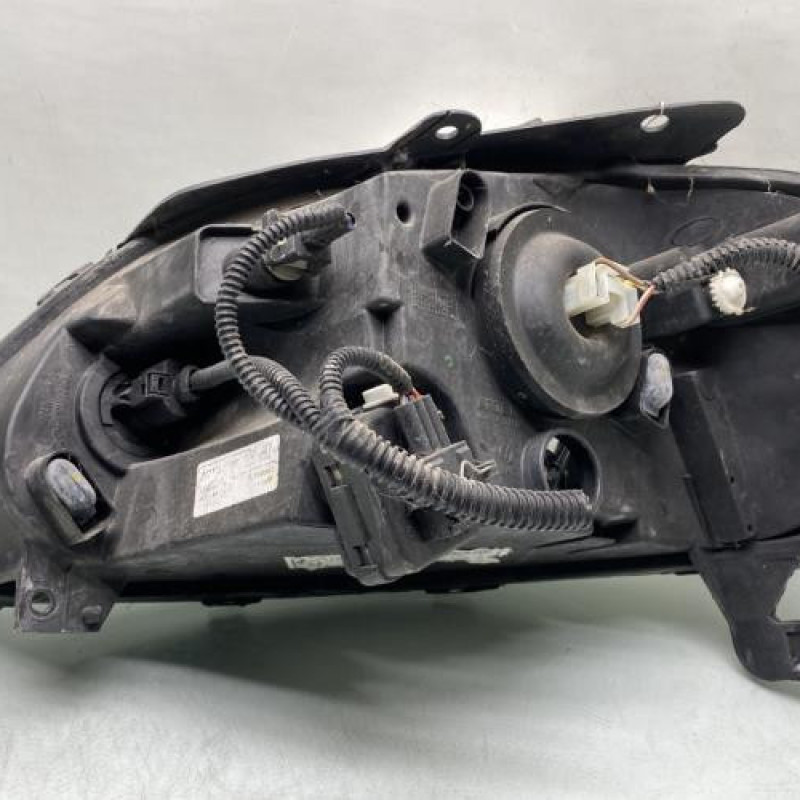 Optique avant principal droit (feux)(phare) VOLKSWAGEN FOX Photo n°4