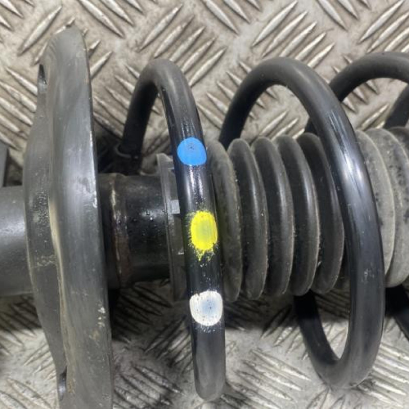 Amortisseur avant gauche PEUGEOT 2008 1 Photo n°2