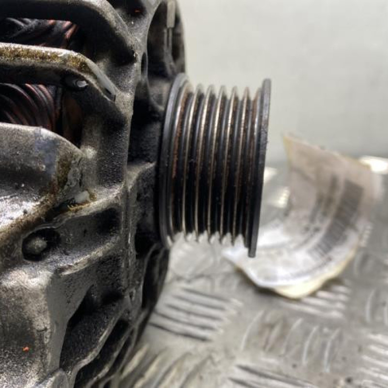 Alternateur VOLKSWAGEN FOX Photo n°2