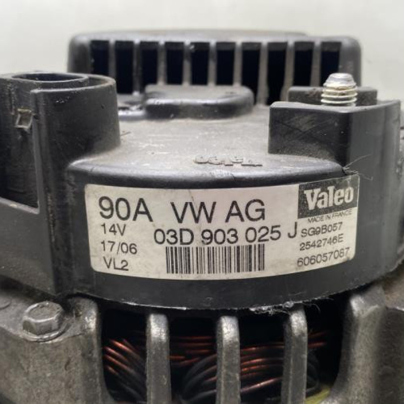 Alternateur VOLKSWAGEN FOX Photo n°4