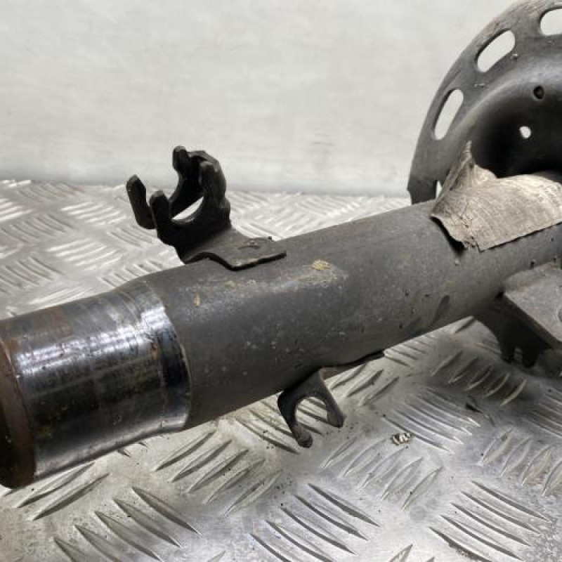 Amortisseur avant droit PEUGEOT 208 1 Photo n°4