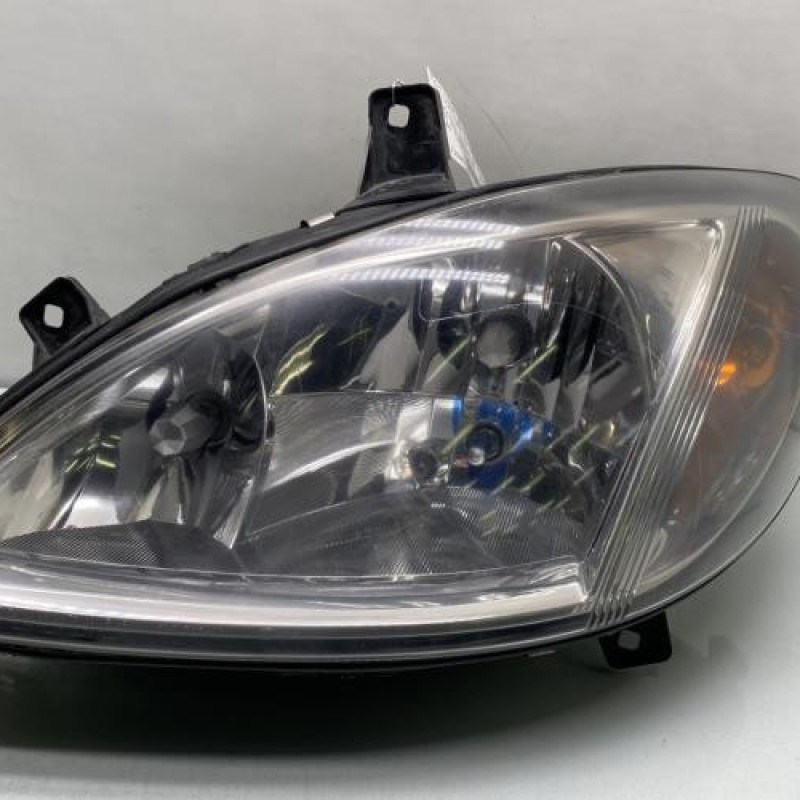 Optique avant principal droit (feux)(phare) MERCEDES VITO 639 Photo n°2