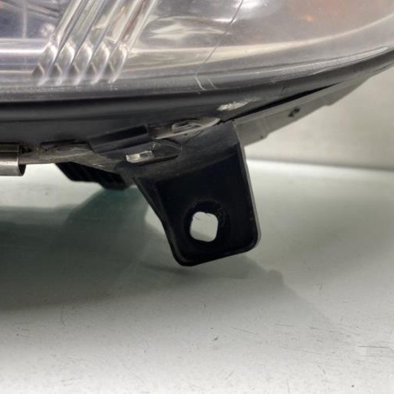 Optique avant principal droit (feux)(phare) MERCEDES VITO 639 Photo n°3