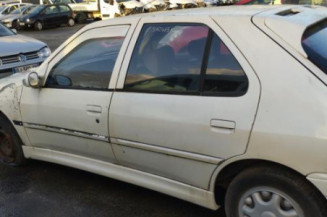 Optique avant principal droit (feux)(phare) PEUGEOT 306