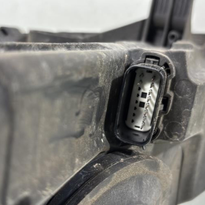 Optique avant principal droit (feux)(phare) FORD FIESTA 6 Photo n°6