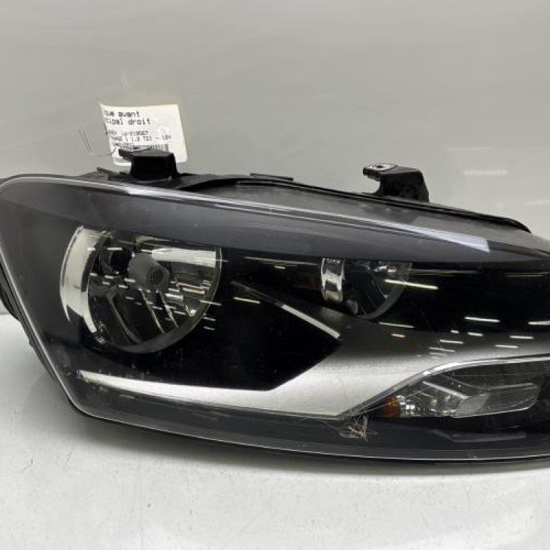 Optique avant principal droit (feux)(phare) VOLKSWAGEN POLO 5 Photo n°1