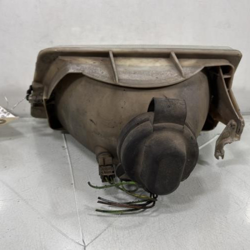 Optique avant principal droit (feux)(phare) PEUGEOT 205 Photo n°3