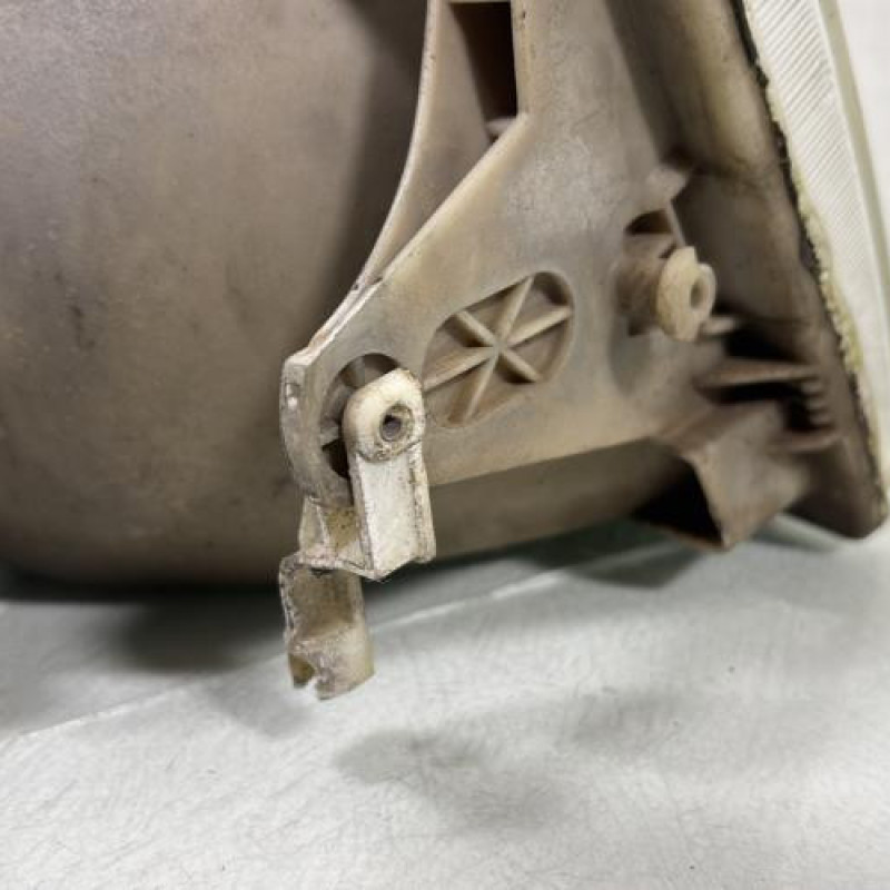 Optique avant principal droit (feux)(phare) PEUGEOT 205 Photo n°4