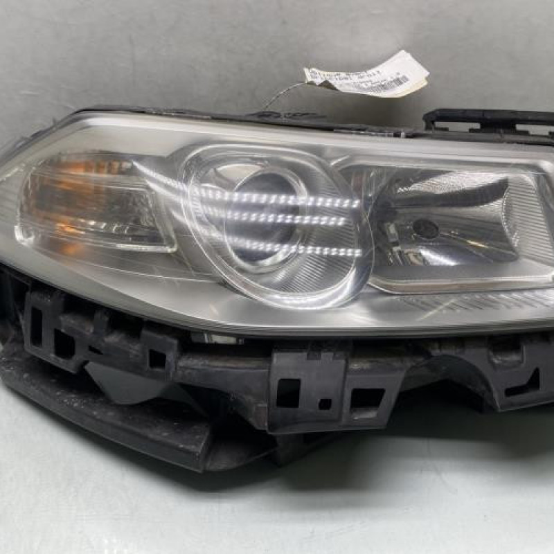 Optique avant principal droit (feux)(phare) RENAULT MEGANE 2 Photo n°1