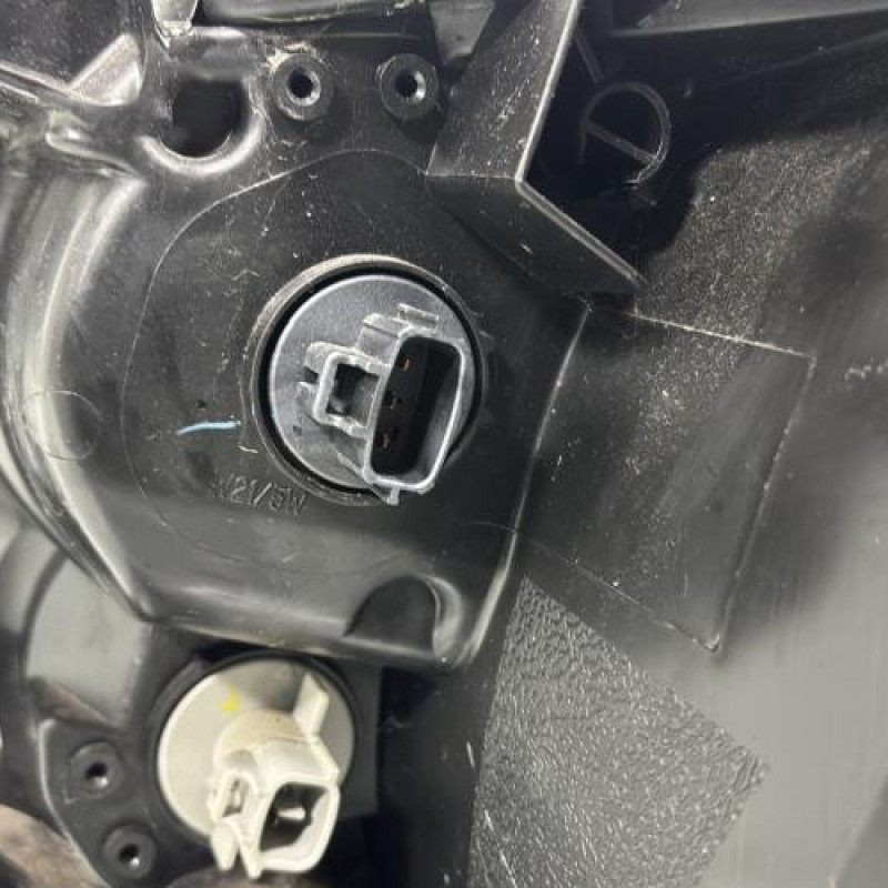 Optique avant principal droit (feux)(phare) SUZUKI CELERIO Photo n°8