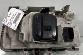Optique avant principal droit (feux)(phare) VOLKSWAGEN POLO 3