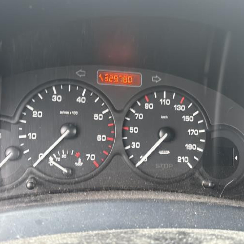 Vitre porte coffre droit CITROEN BERLINGO 1 Photo n°14