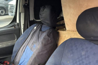 Vitre porte coffre droit PEUGEOT PARTNER 1