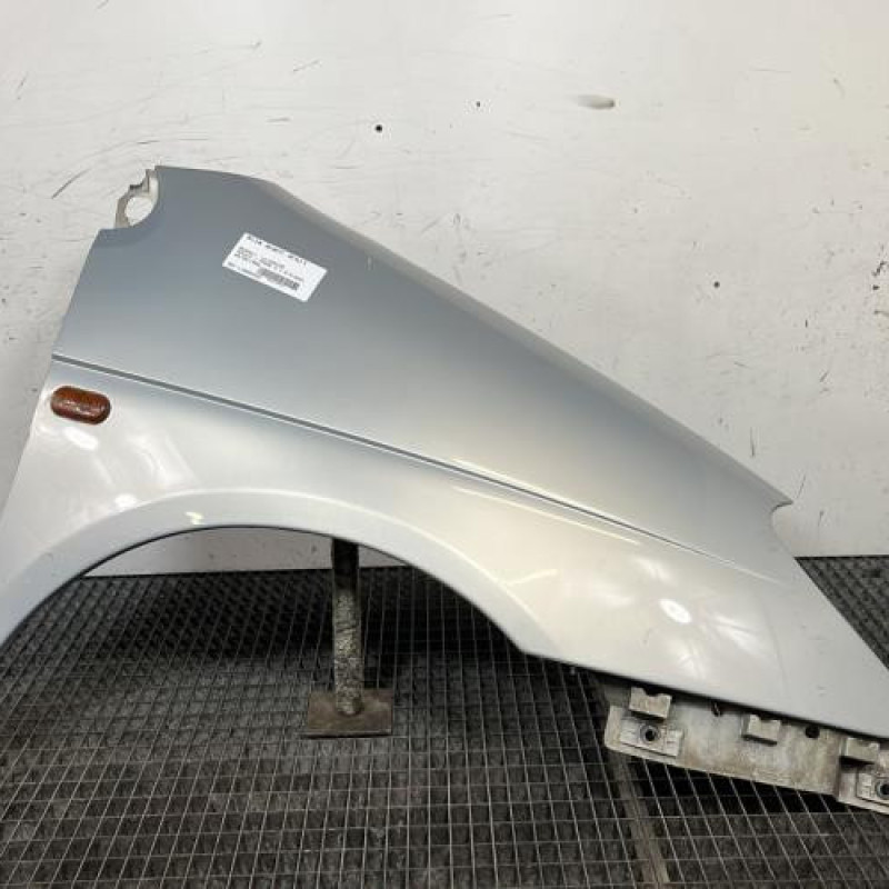 Aile avant droit RENAULT SCENIC 1 Photo n°1