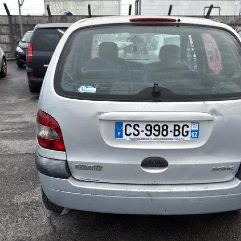 Aile avant droit RENAULT SCENIC 1 Photo n°9