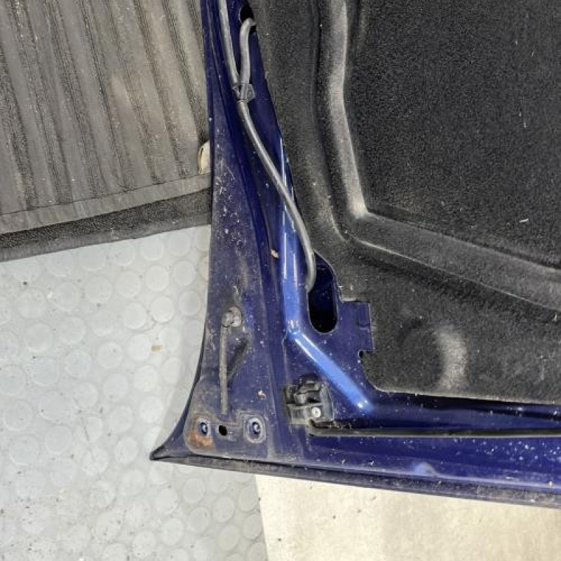 Capot RENAULT CLIO 2 Photo n°9