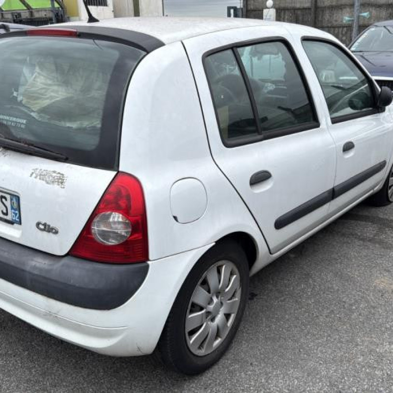 Aile avant gauche RENAULT CLIO 2 Photo n°7