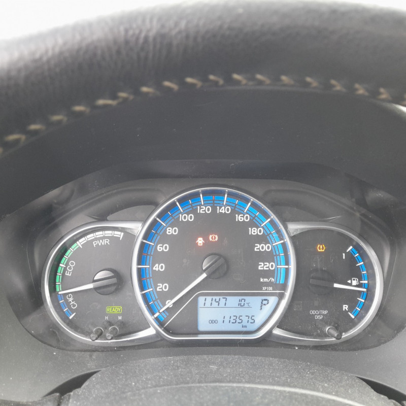 TOYOTA YARIS 3 PHASE 1 1.5i - 16V HYBRID Photo n°10
