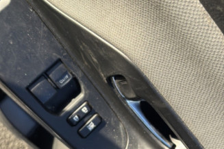 TOYOTA YARIS 3 PHASE 1 1.5i - 16V HYBRID