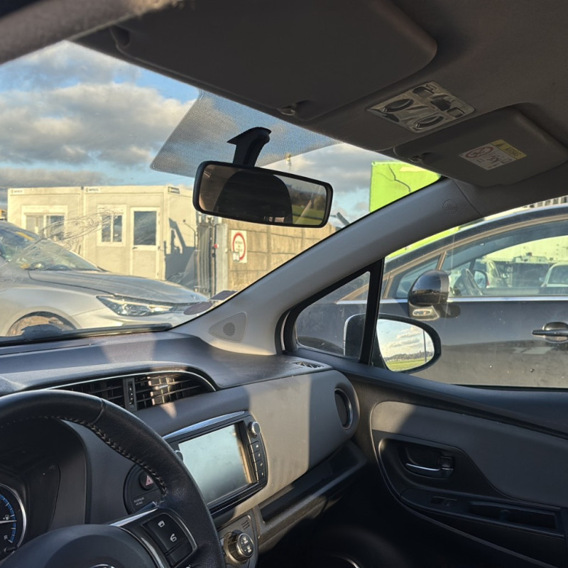 TOYOTA YARIS 3 PHASE 1 1.5i - 16V HYBRID Photo n°17