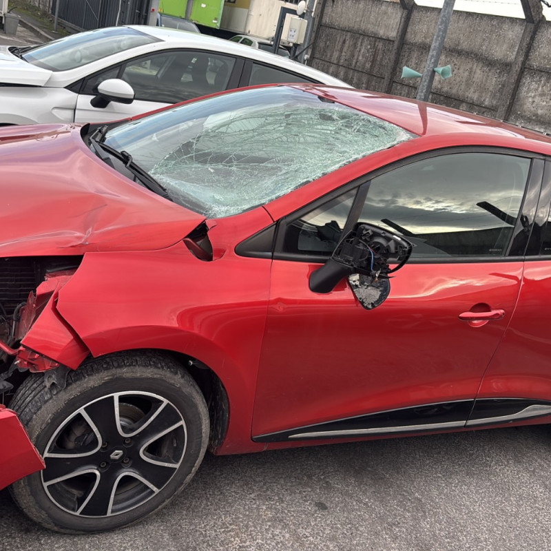 RENAULT CLIO 4 PHASE 1 0.9i - 12V TURBO TCE 90 Photo n°19