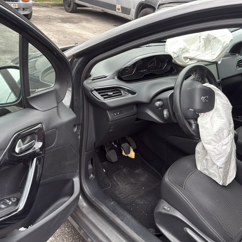 PEUGEOT 208 1 PHASE 2 1.2 VTI - 12V Photo n°12