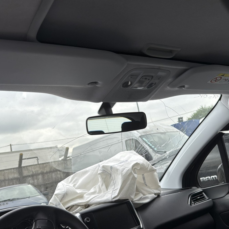 PEUGEOT 208 1 PHASE 2 1.2 VTI - 12V Photo n°16