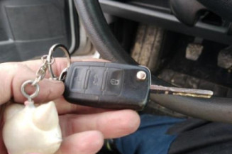 Malle/Hayon arriere VOLKSWAGEN POLO 4