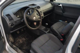 Malle/Hayon arriere VOLKSWAGEN POLO 4