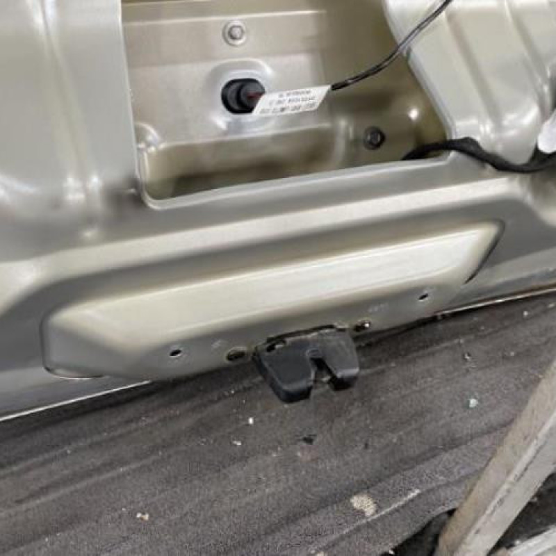 Malle/Hayon arriere CITROEN C4 PICASSO 1 Photo n°3