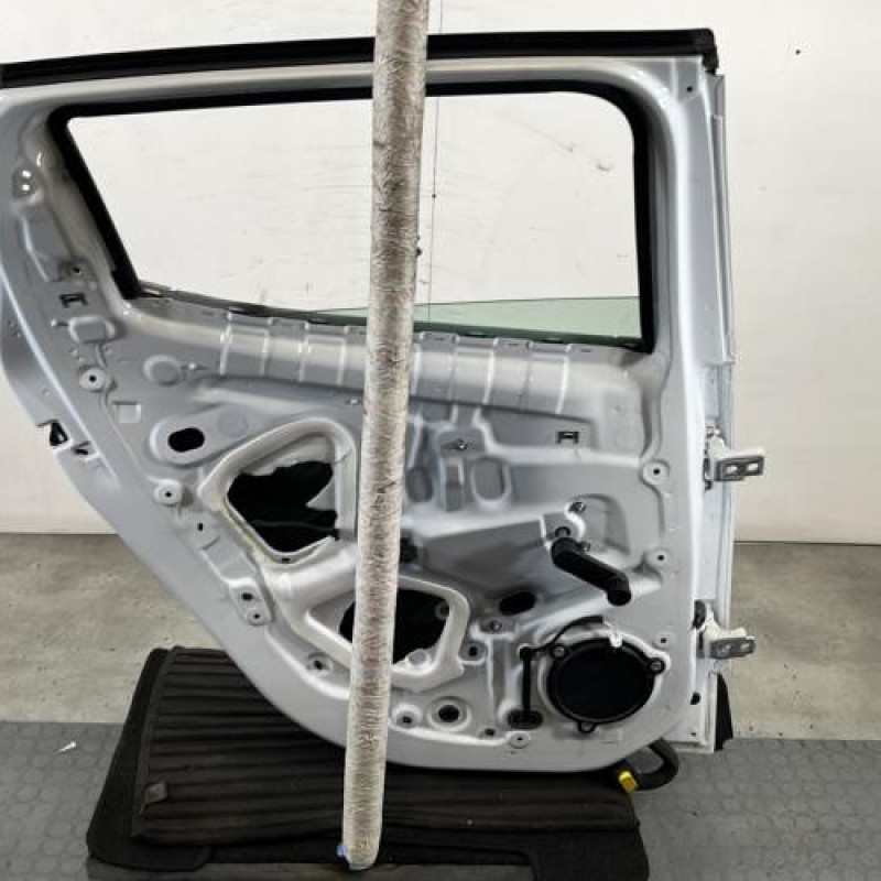 Porte arriere gauche RENAULT CLIO 4 Photo n°4