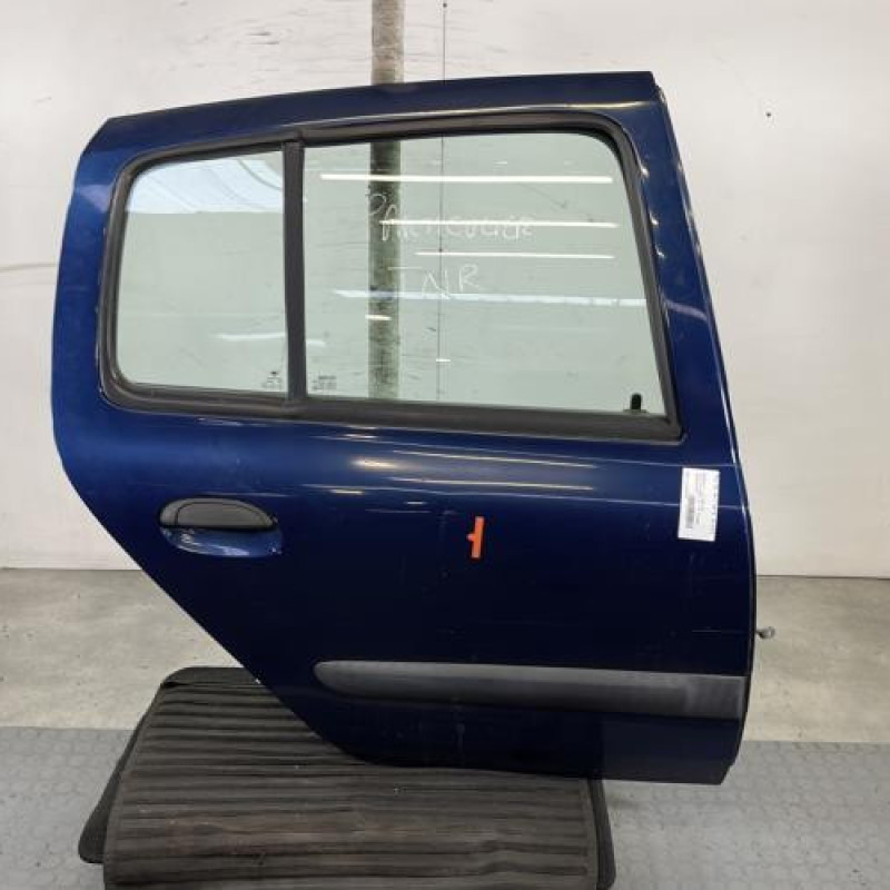 Porte arriere droit RENAULT CLIO 2 Photo n°1