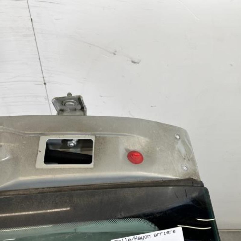 Malle/Hayon arriere RENAULT CLIO 2 Photo n°3