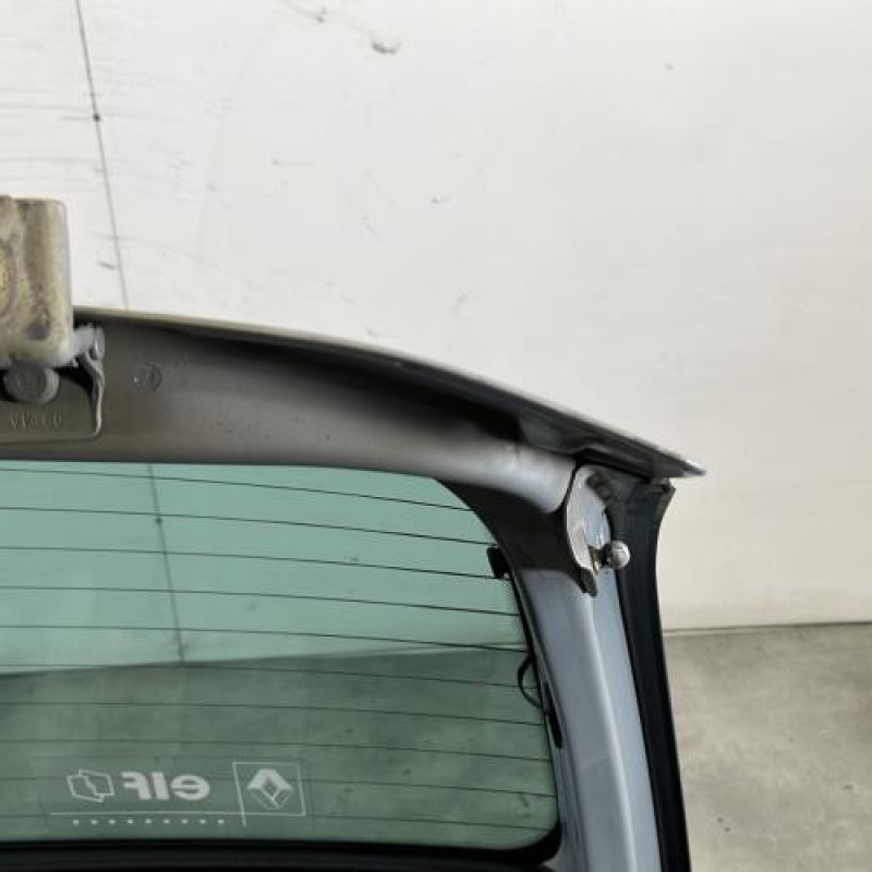 Malle/Hayon arriere RENAULT CLIO 2 Photo n°7