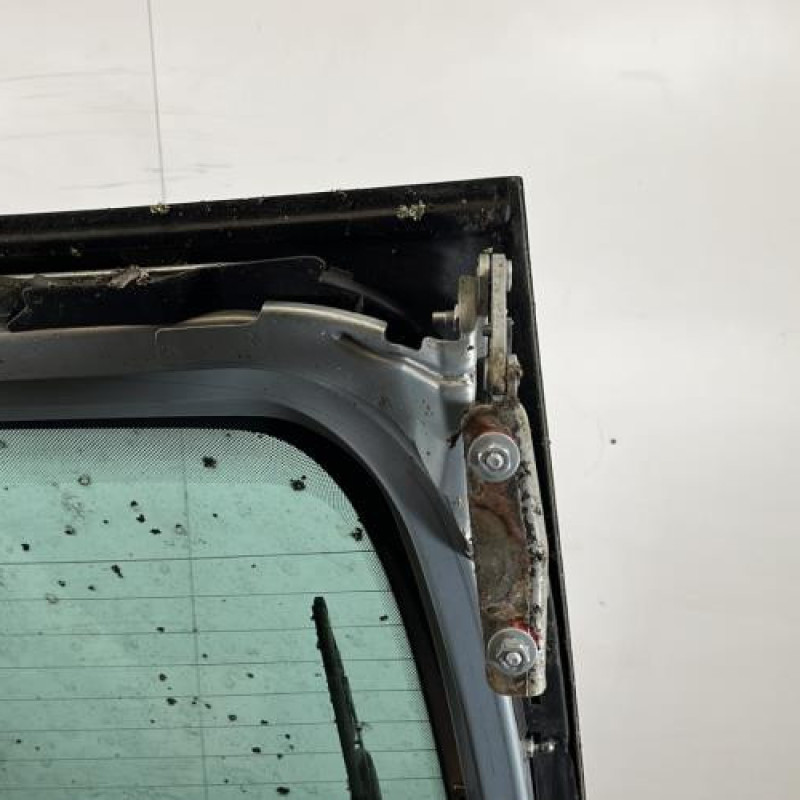 Malle/Hayon arriere RENAULT LAGUNA 1 Photo n°9