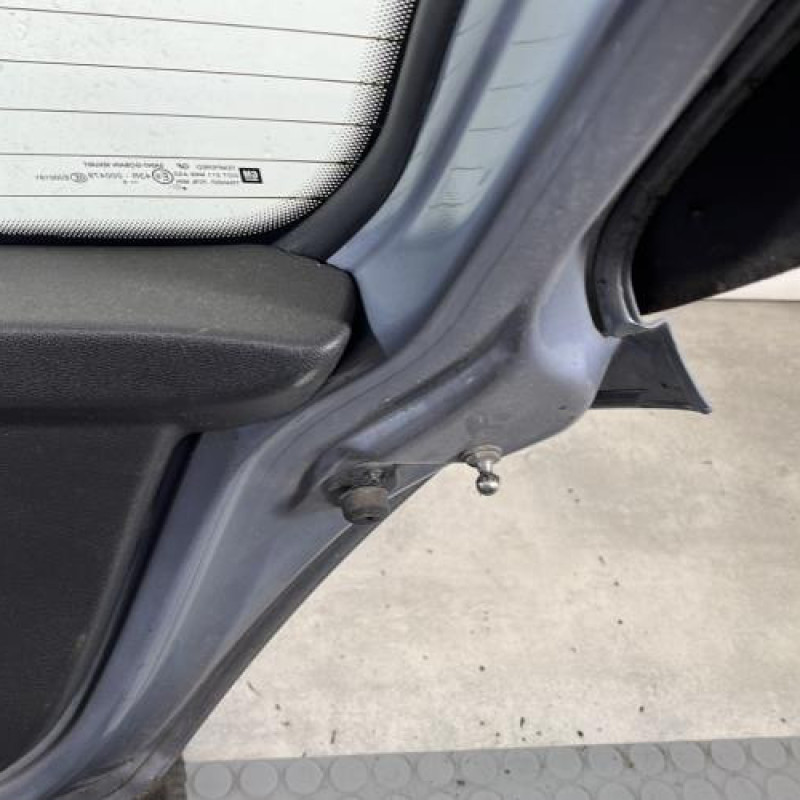 Malle/Hayon arriere OPEL CORSA D Photo n°8