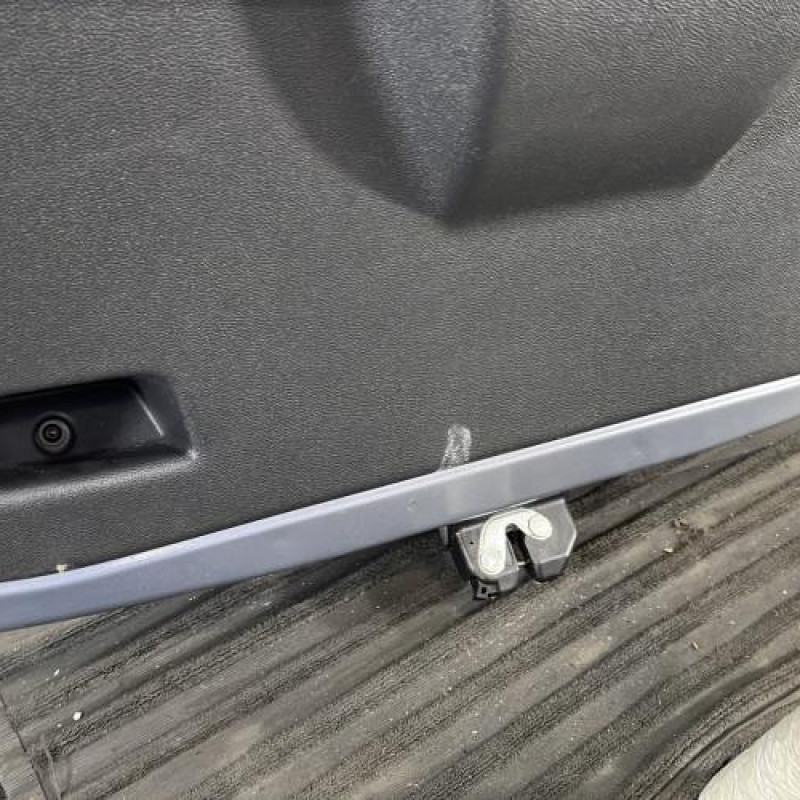 Malle/Hayon arriere OPEL CORSA D Photo n°10