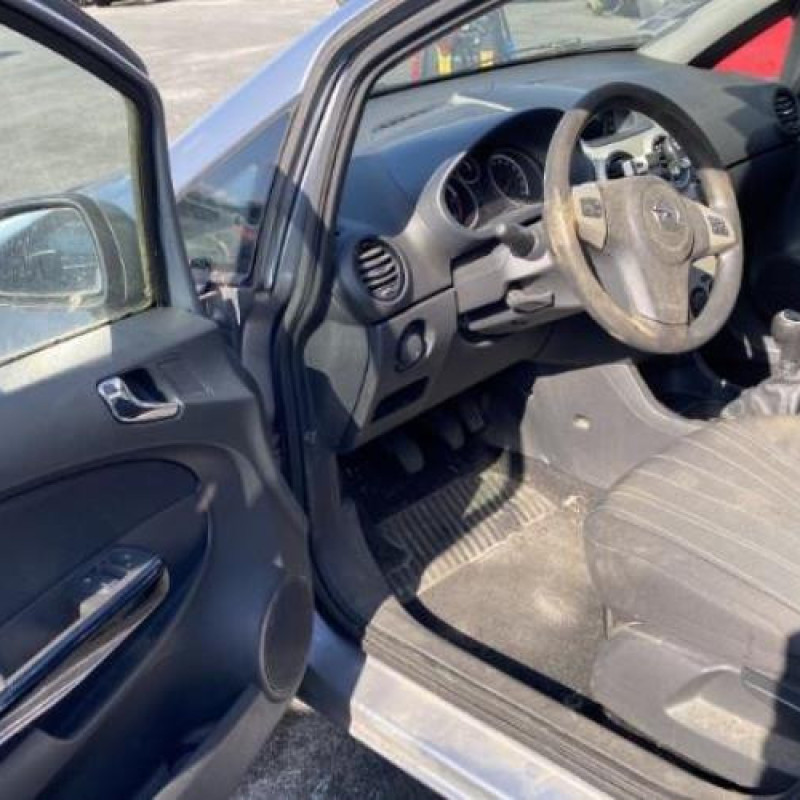 Malle/Hayon arriere OPEL CORSA D Photo n°20