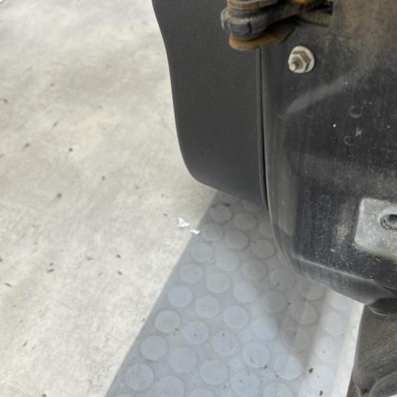 Porte avant gauche OPEL CORSA D Photo n°4