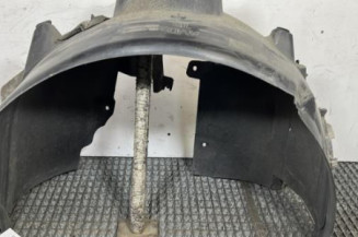 Pare boue avant droit PEUGEOT 308 2 Photo n°1