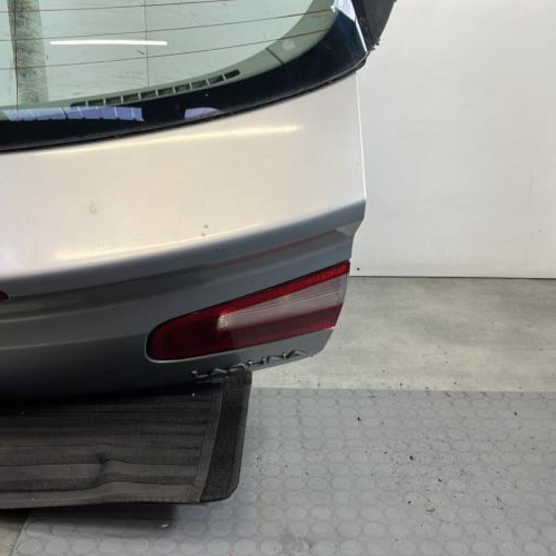 Malle/Hayon arriere RENAULT LAGUNA 2 Photo n°7