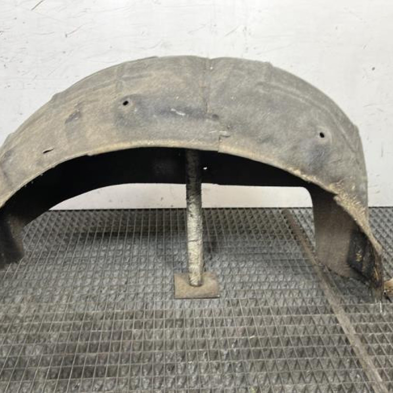 Pare boue arriere gauche RENAULT KADJAR Photo n°1