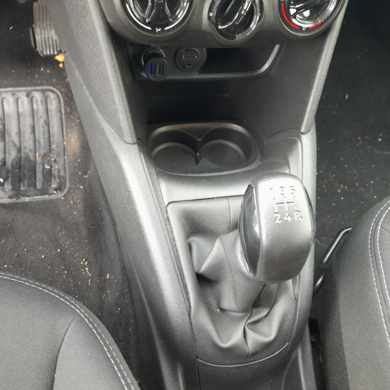 PEUGEOT 208 1 PHASE 2 1.6 BLUE HDI - 8V TURBO Photo n°7