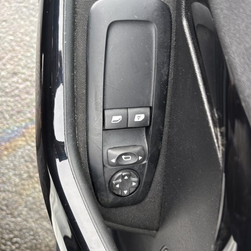 PEUGEOT 208 1 PHASE 2 1.6 BLUE HDI - 8V TURBO Photo n°15