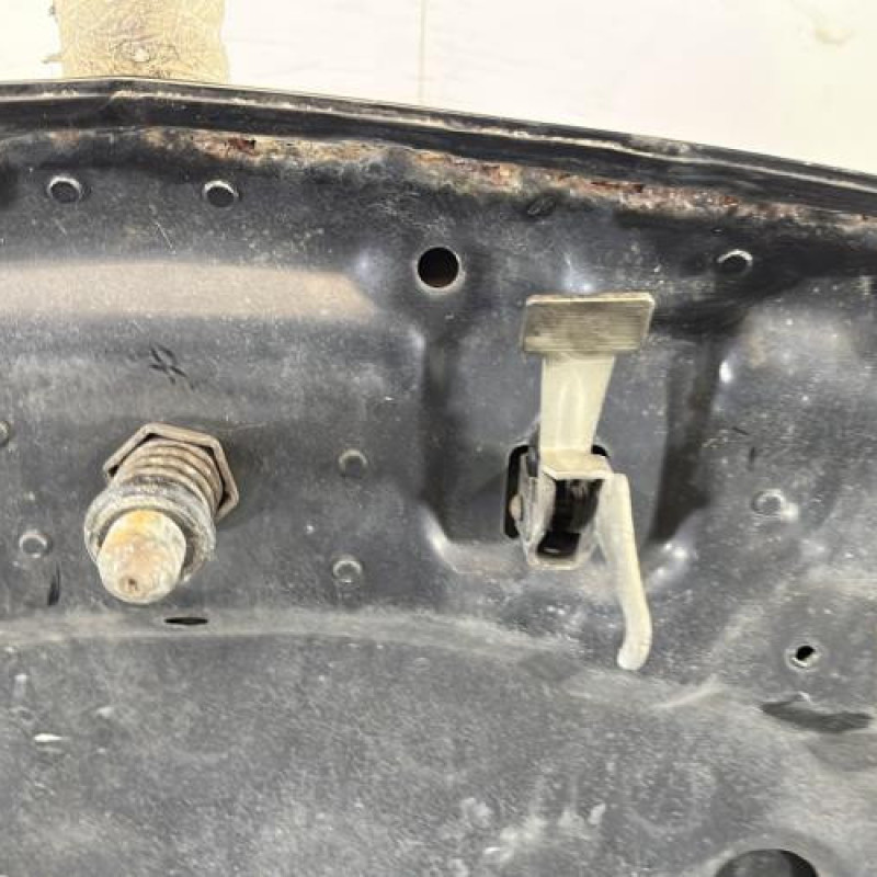 Capot OPEL CORSA D Photo n°9